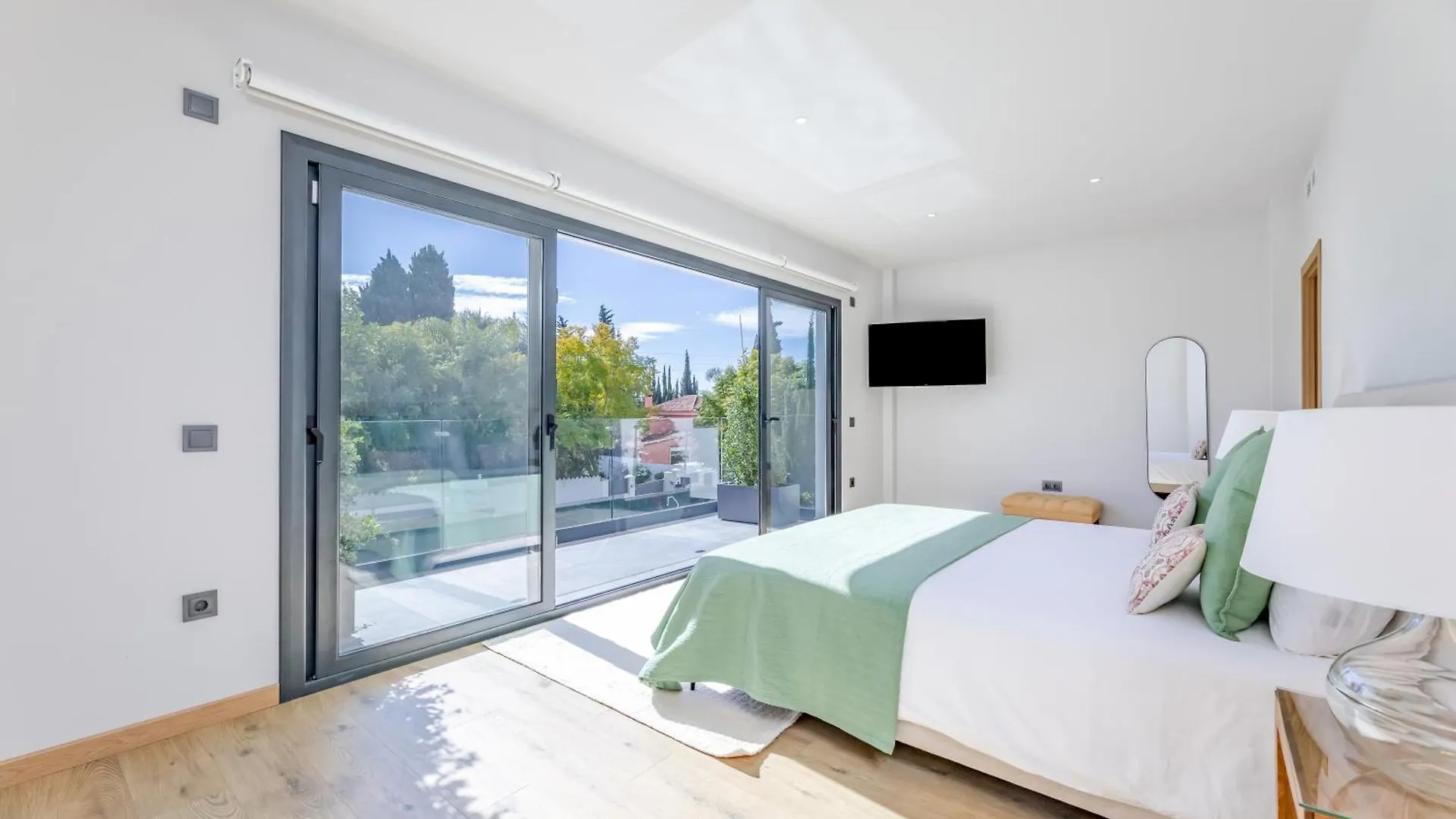 Villa Alegria By Kura Homes Marbella Spanyolország
