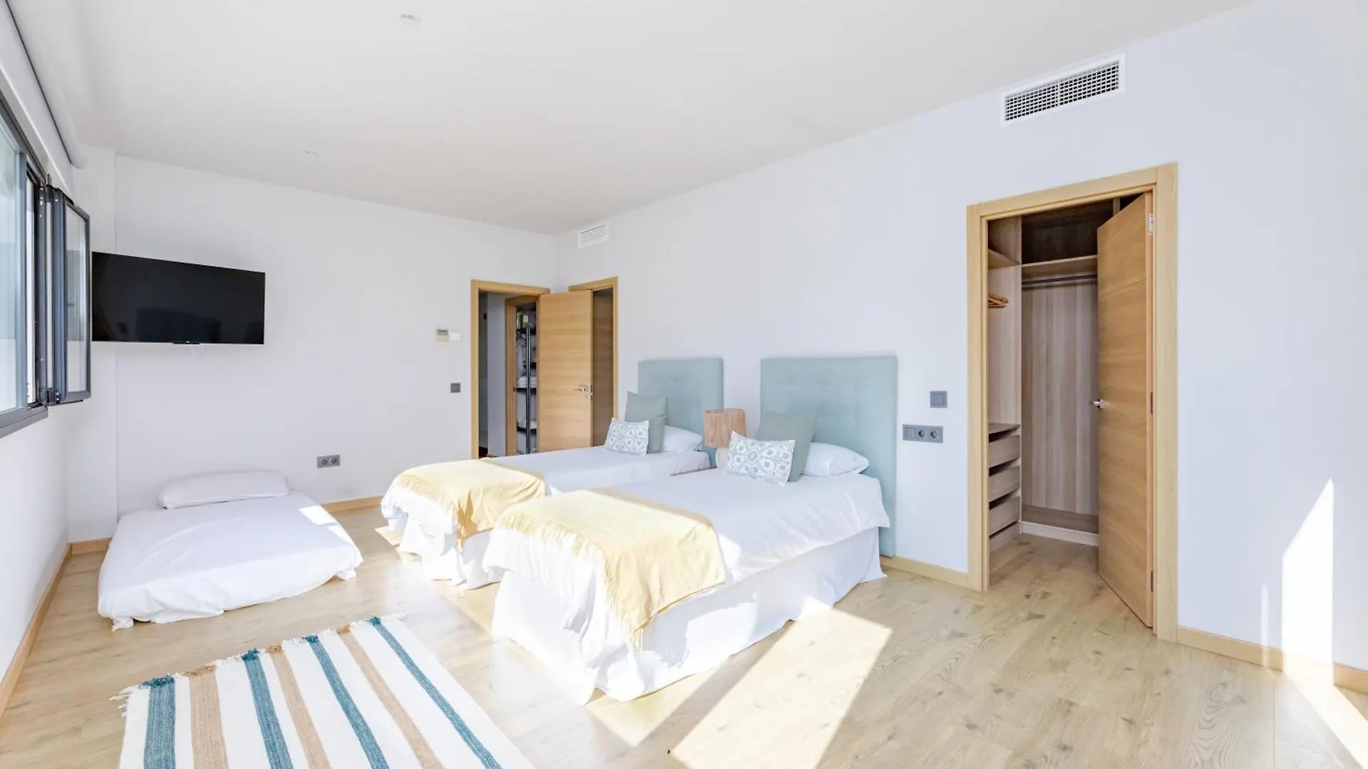 Villa Alegria By Kura Homes Marbella