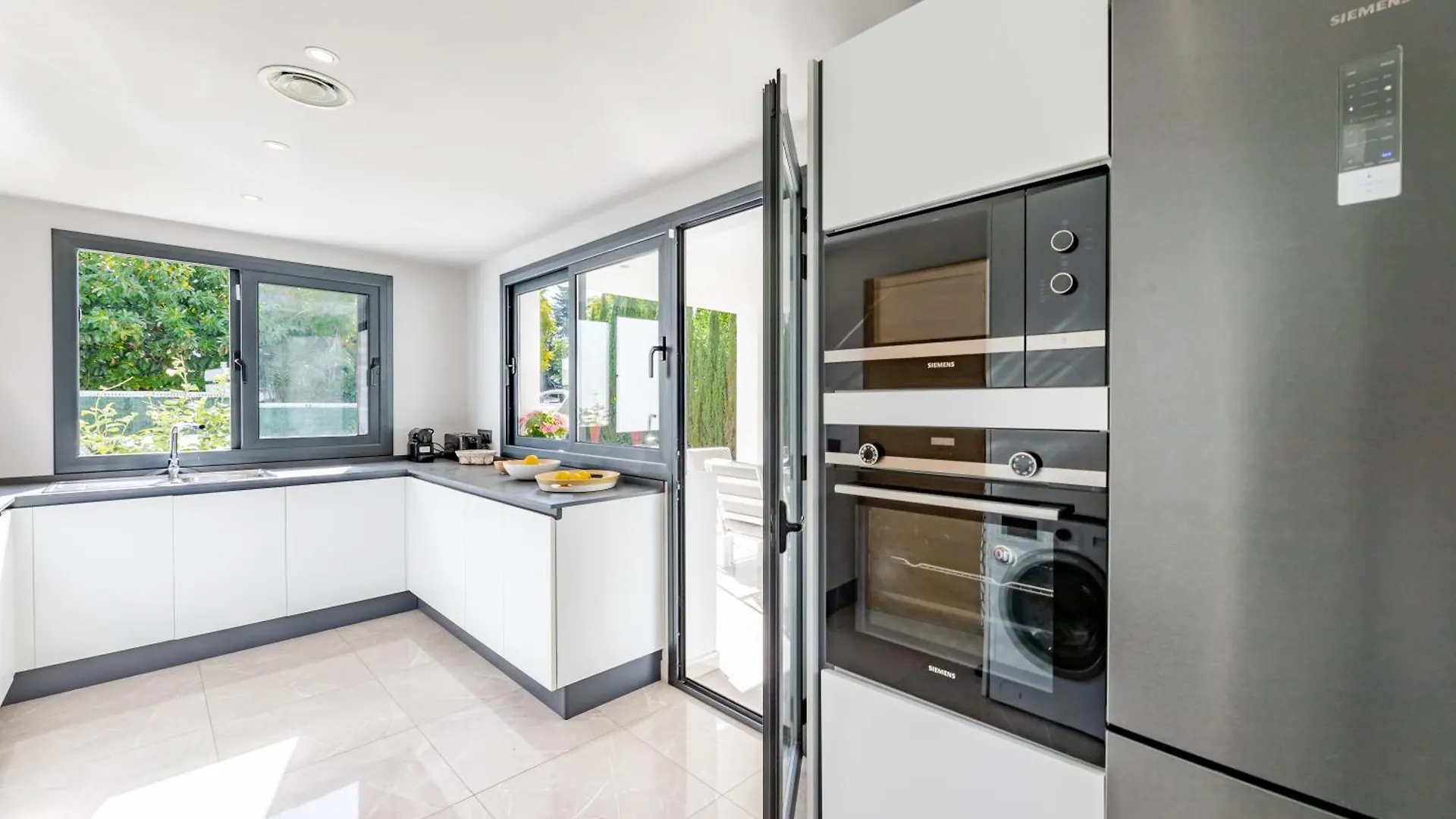 Villa Alegria By Kura Homes 마르베야 0*,